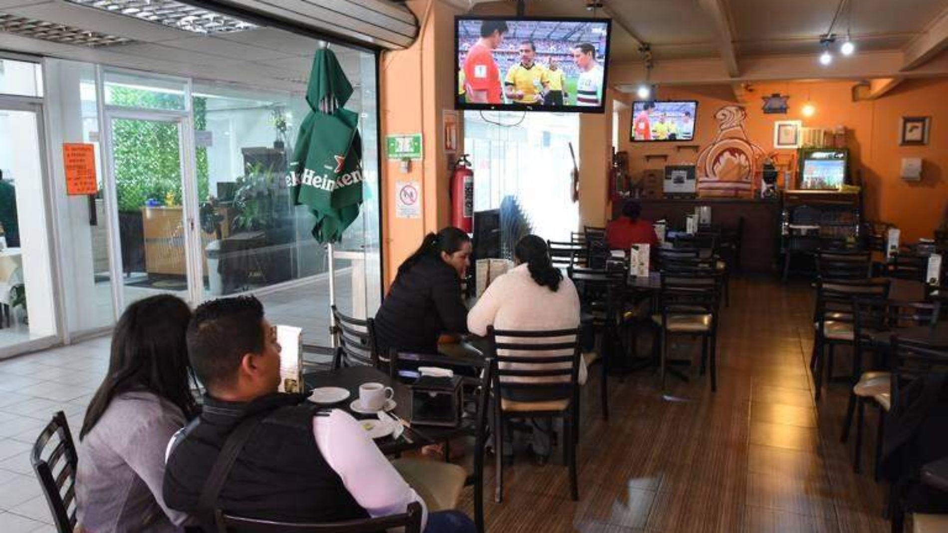 ¿Qué hacer cuando a tu pareja no le interesa la Copa del Mundo?